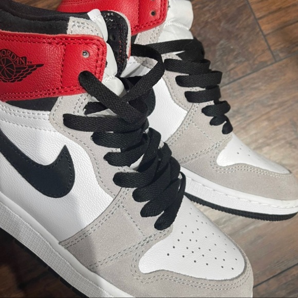 light smoke grey jordan 1’s!! - Picture 1 of 3